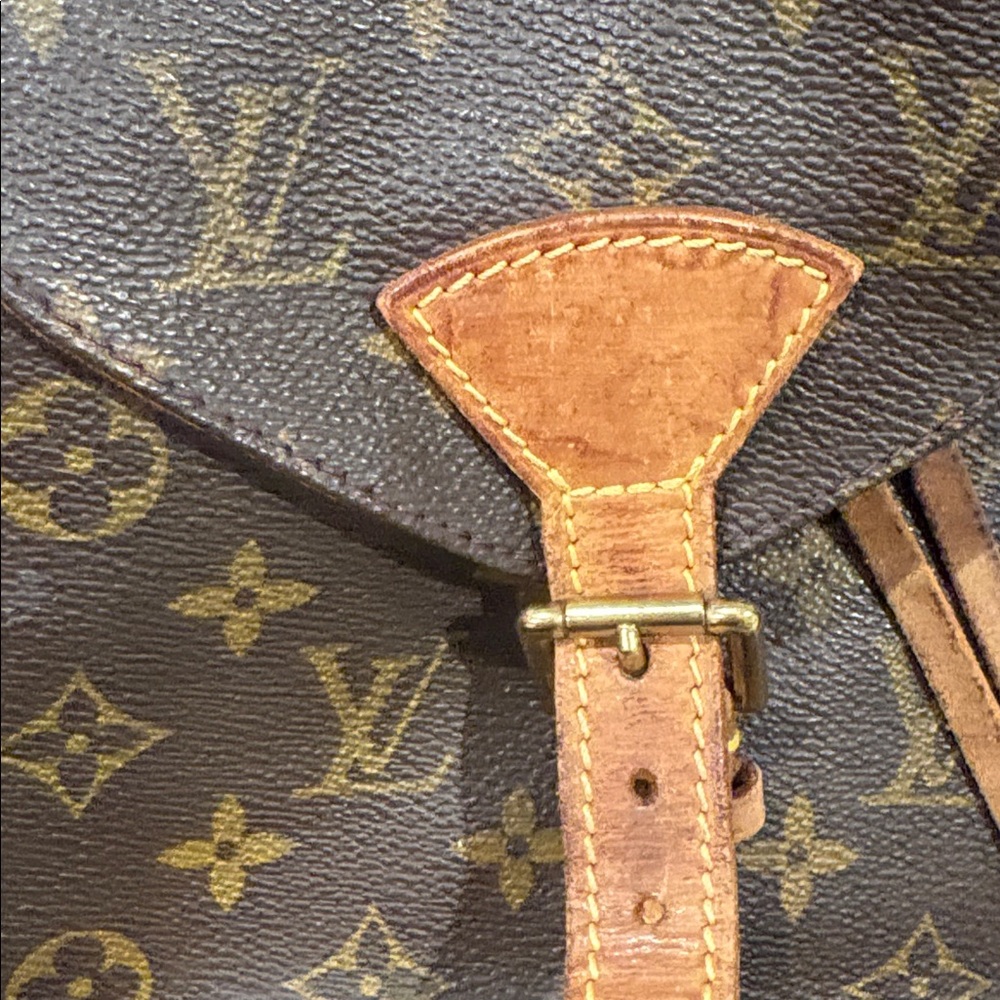 Louis Vuitton Montsouris MM - Picture 7 of 8
